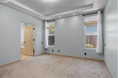 962 T St, Springfield, OR 97477 - Photo 17