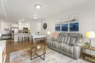 11715 SW Valencia Ln, Wilsonville, OR 97070 - Photo 13