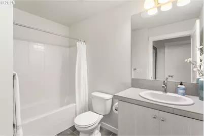 11715 SW Valencia Ln #202, Wilsonville, OR 97070 - Photo 31