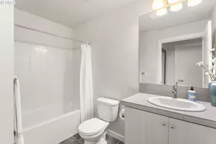 11715 SW Valencia Ln, Wilsonville, OR 97070 - Photo 31