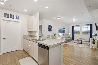 11715 SW Valencia Ln #202, Wilsonville, OR 97070 - Photo 5