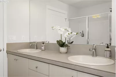 11715 SW Valencia Ln #202, Wilsonville, OR 97070 - Photo 23