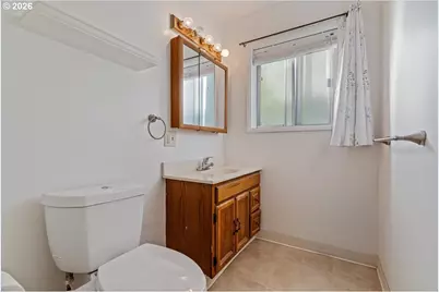 12055 SW Bruce Ln, Beaverton, OR 97008 - Photo 29