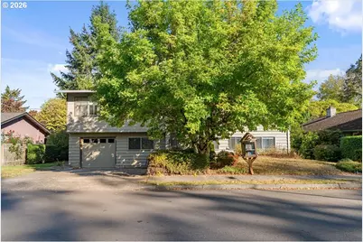 12055 SW Bruce Ln, Beaverton, OR 97008 - Photo 3