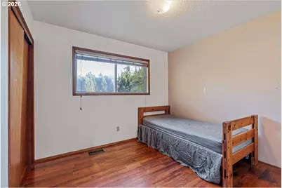 12055 SW Bruce Ln, Beaverton, OR 97008 - Photo 13