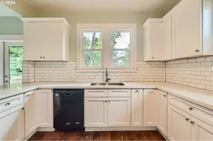 3904 SE Clinton St, Portland, OR 97202 - Photo 11