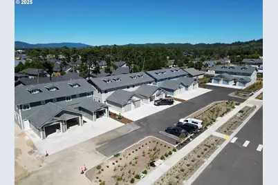 1585 37th St, Florence, OR 97439 - Photo 19