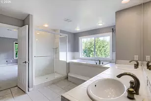 10585 NW Skyline Blvd, Portland, OR 97231 - Photo 17