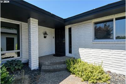 29495 Knight Rd, Hermiston, OR 97838 - Photo 1