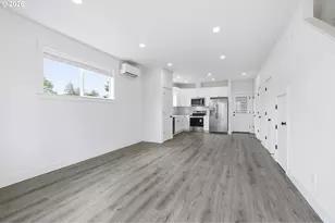 8655 SE Insley St, Portland, OR 97266 - Photo 7