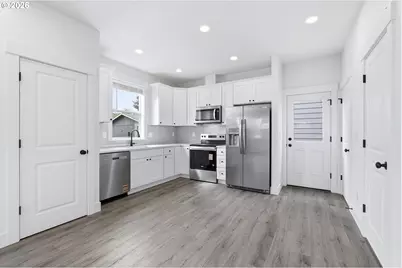 8655 SE Insley St, Portland, OR 97266 - Photo 11