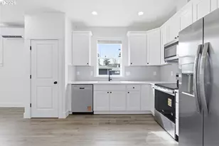 8655 SE Insley St, Portland, OR 97266 - Photo 15