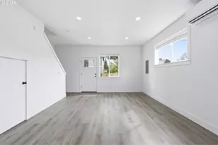 8655 SE Insley St, Portland, OR 97266 - Photo 9