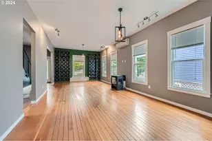 9116 N Willamette Blvd, Portland, OR 97203 - Photo 9