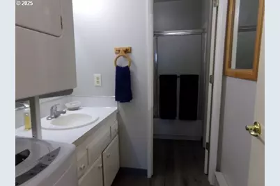 950 Evergreen Rd #310, Woodburn, OR 97071 - Photo 17