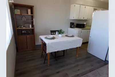 950 Evergreen Rd #310, Woodburn, OR 97071 - Photo 7