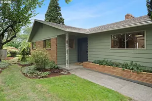 3031 NE 129th Pl, Portland, OR 97230 - Photo 3