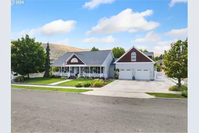 915 Petry Ln, Baker City, OR 97814 - Photo 1