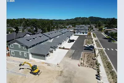 1593 37th St, Florence, OR 97439 - Photo 45