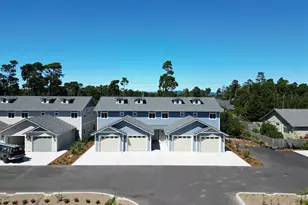 1593 37th St, Florence, OR 97439 - Photo 41