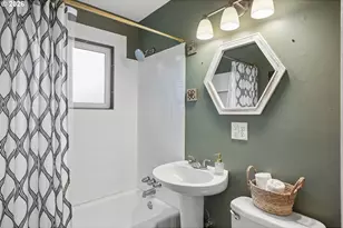 9016 Mt Baker Ave, Vancouver, WA 98664 - Photo 25