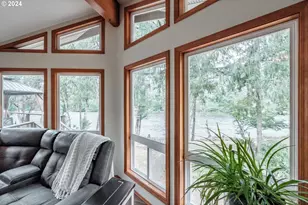 40166 Gates School Rd, Gates, OR 97346 - Photo 11