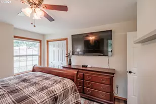 40166 Gates School Rd, Gates, OR 97346 - Photo 25