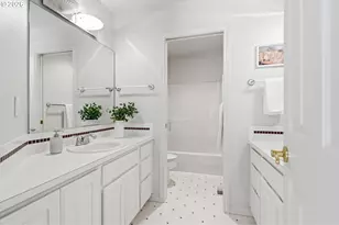 6725 SW Sean Michael Pl, Portland, OR 97225 - Photo 35