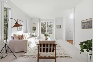 6725 SW Sean Michael Pl, Portland, OR 97225 - Photo 9