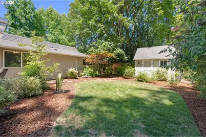 3425 Stark St, Eugene, OR 97404 - Photo 43