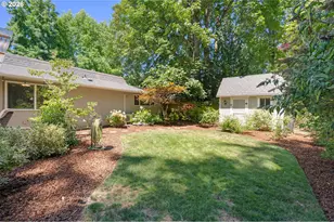 3425 Stark St, Eugene, OR 97404 - Photo 43