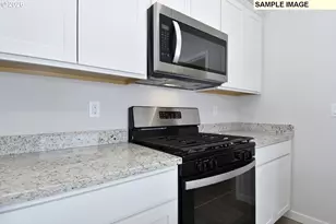 1297 Owl Ave, Woodburn, OR 97071 - Photo 11