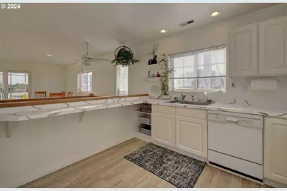 4911 NW 122nd St #9, Vancouver, WA 98685 - Photo 19