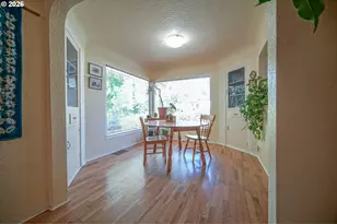 1052 W 10th Ave, Eugene, OR 97402 - Photo 11