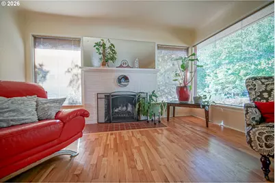 1052 W 10th Ave, Eugene, OR 97402 - Photo 9