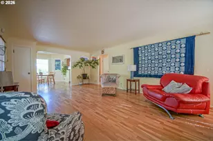 1052 W 10th Ave, Eugene, OR 97402 - Photo 7