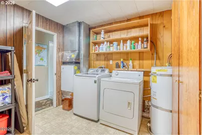507 NW 12th St, Newport, OR 97365 - Photo 23