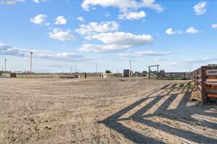 33968 E Loop Rd, Stanfield, OR 97875 - Photo 33