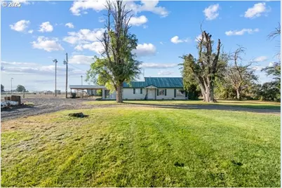 33968 E Loop Rd, Stanfield, OR 97875 - Photo 1