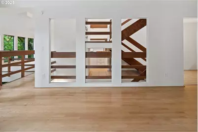 2902 SW Fairmount Blvd, Portland, OR 97239 - Photo 5