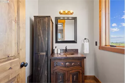 13501 SW Riggs Rd, Powell Butte, OR 97753 - Photo 37