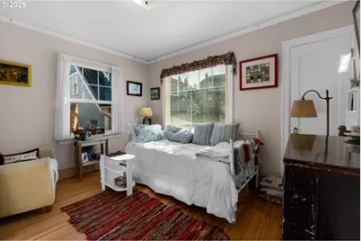 1374 Parker Pl, Astoria, OR 97103 - Photo 15