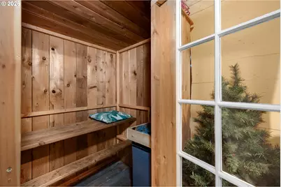 1374 Parker Pl, Astoria, OR 97103 - Photo 23