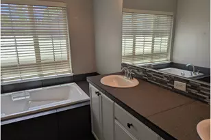 985 SE Tamango St, Hillsboro, OR 97123 - Photo 19