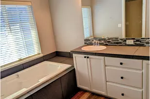 985 SE Tamango St, Hillsboro, OR 97123 - Photo 17
