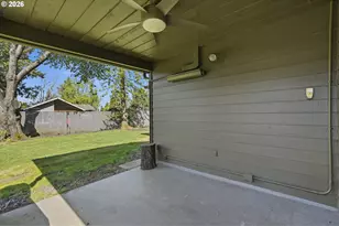 403 NE 134th Pl, Portland, OR 97230 - Photo 33