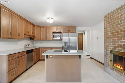403 NE 134th Pl, Portland, OR 97230 - Photo 17