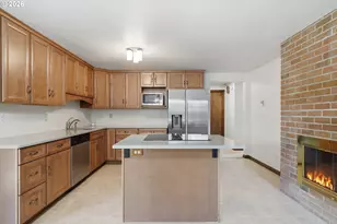 403 NE 134th Pl, Portland, OR 97230 - Photo 17