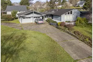 341 Combs Cir, Yachats, OR 97498 - Photo 27