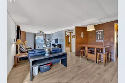 21100 NE Sandy Blvd #62, Fairview, OR 97024 - Photo 11